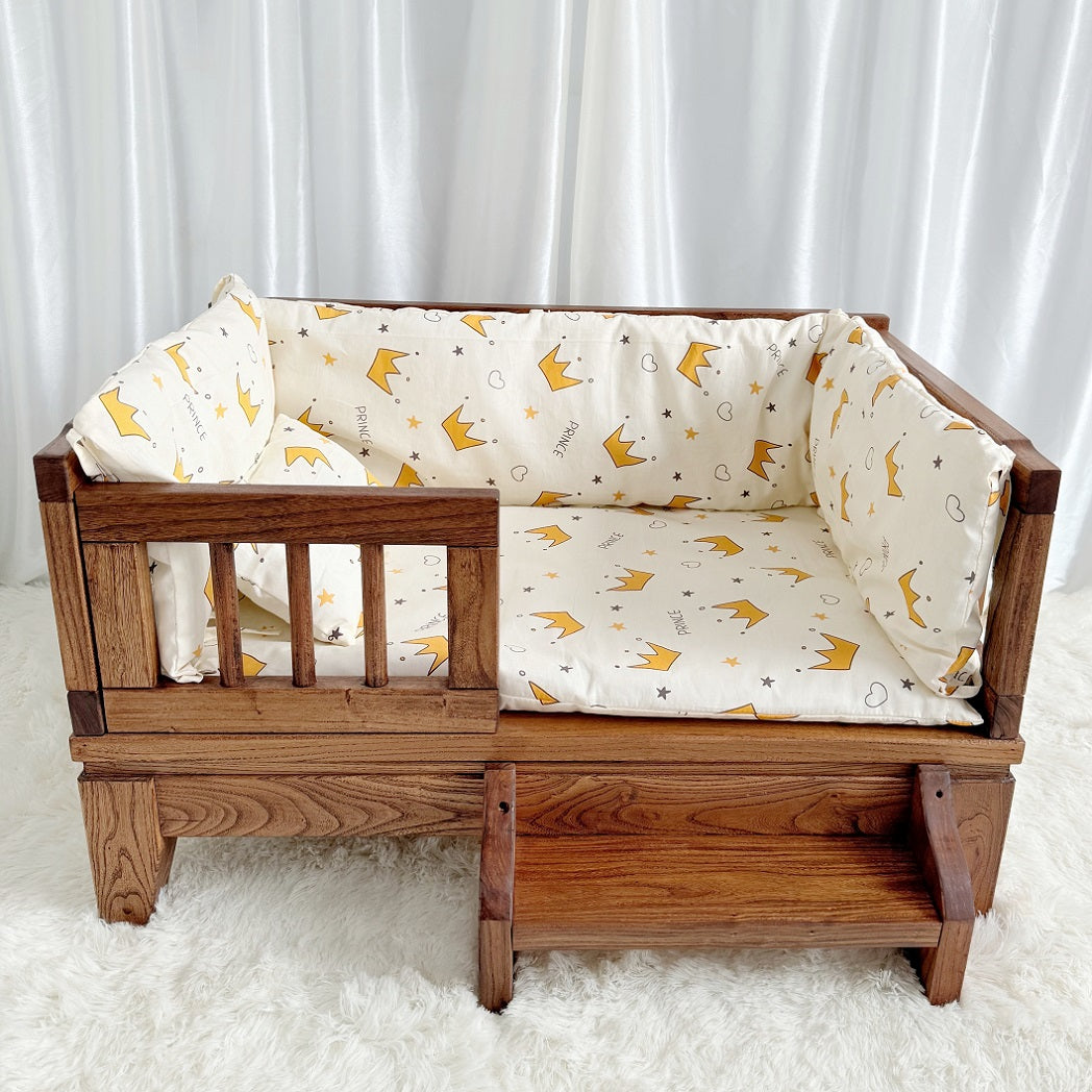 Elm pet bed